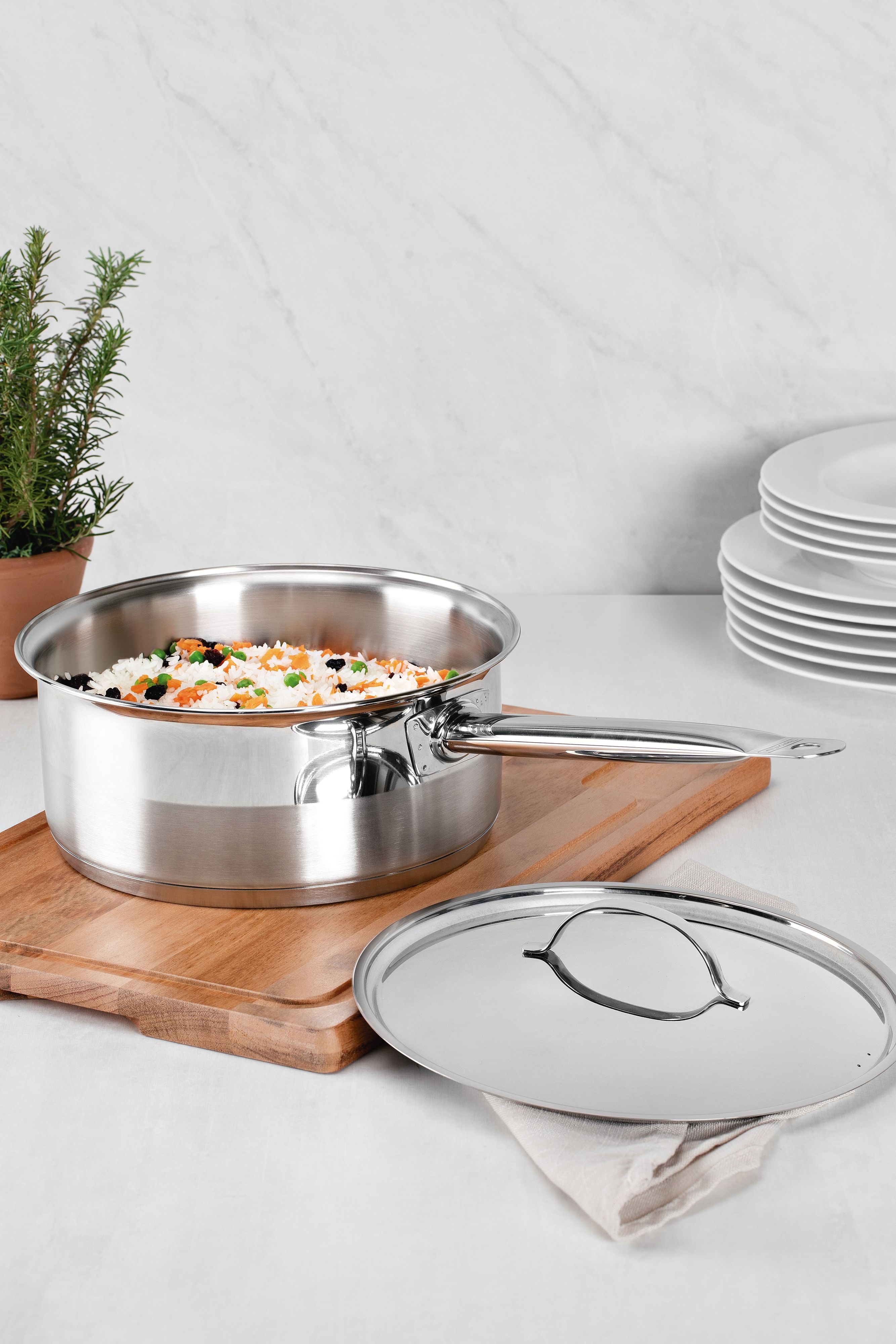 【１着でも送料無料】 Panela Tramontina com Triplo Fundo Inox Aço em Professional バーベキュー・調理用品